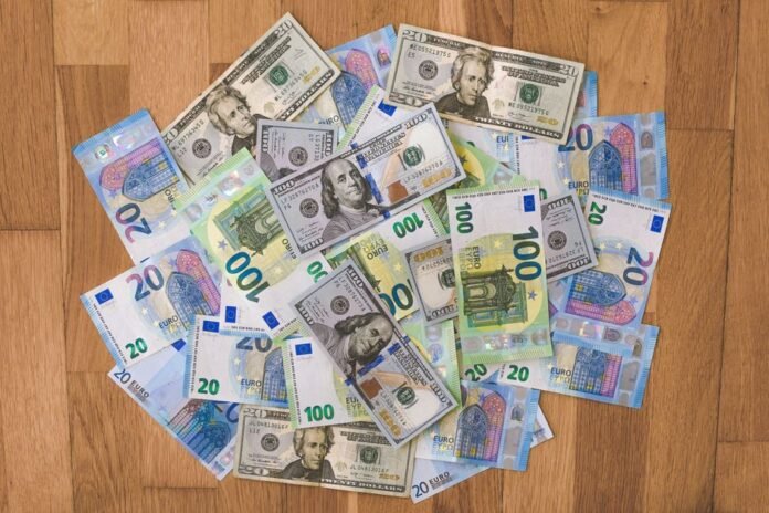 Dolar ve Euro’da Son Durum: Kurlar Nereye Gidiyor?