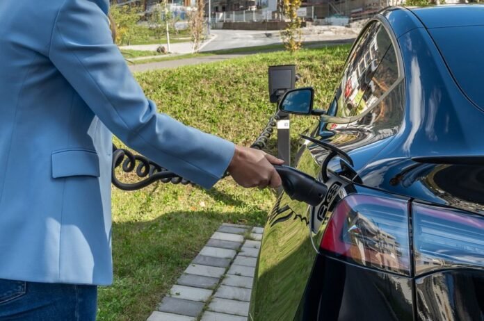 Elektrikli Araç Almadan Önce Bilmeniz Gereken 7 Temel Konu